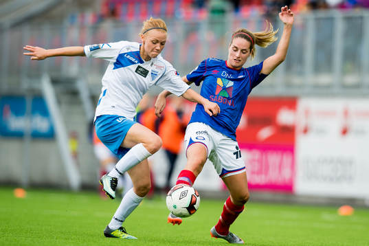 Maren Johansen of Kolbotn and Ellen Wang of Vålerenga