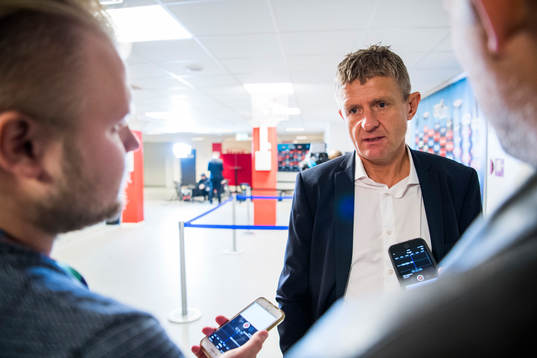 Lars Arne Nilsen, head coach of Brann, is being interviewed