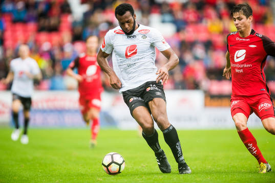 Reiss Greenidge of Sogndal and Torgeir Børven of Brann