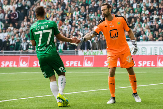 Hammarbys Mats Solheim och målvakt Johan Wiland