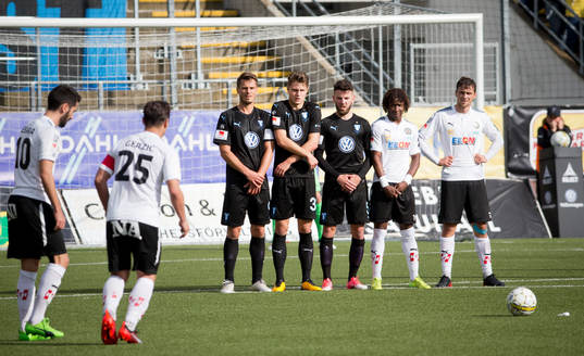 Örebros Nordin Gerzic läger en frispark