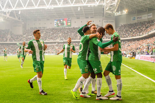 Hammarbys spelare jublar