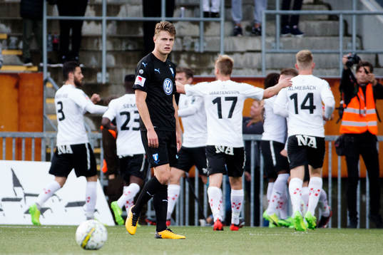 Malmö FFs Mattias Svanberg deppar