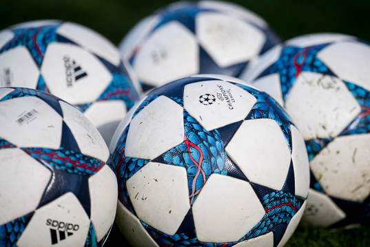 Fotbolls bollar