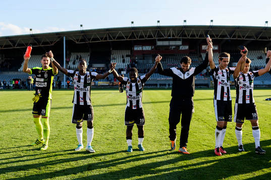 Landskronas spelare jublar