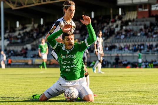 Landskronas Adi Nalic och Ljungskiles Filip Naumchevski