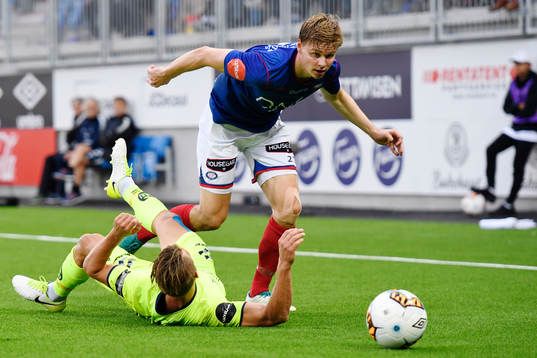 Ole Jörgen Halvorsen, of Sarpsborg, competes for the ball
