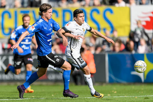 Halmstads Alexander Berntsson och Häckens Paulinho