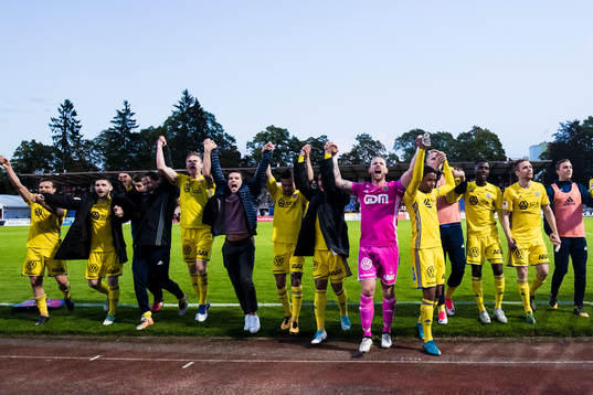 Sundsvalls spelare jublar