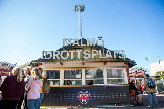 Exteriör av Malmö idrottsplats