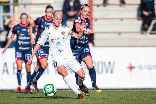 Rosengårds Caroline Seger och Linköpings Kosovare Asllani