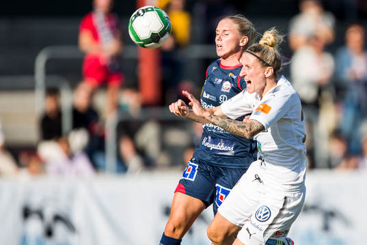 Linköpings Jonna Andersson och Rosengårds Anja Mittag  i