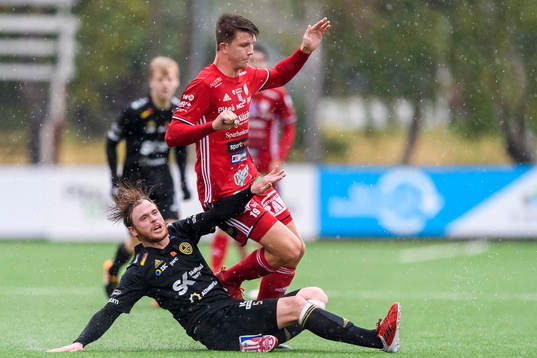 Skellefteås Joakim Vikberg och Piteås Joel Edström