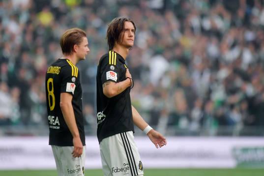 s Johan Blomberg och Kristoffer Olsson deppar  och tackar