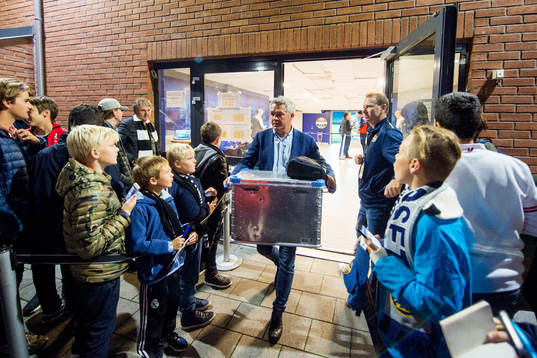Kåre Ingebrigtsen, head coach of Rosenborg, leaves the