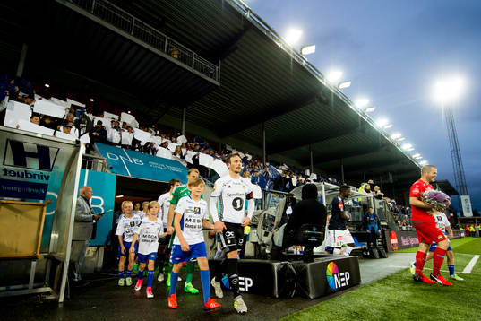 Mike Jensen of Rosenborg enters the pitch