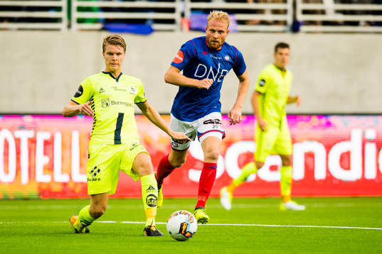 Sigurd Rosted of Sarpsborg 08 and Henrik Kjelsrud Johansen