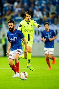 Magnus Lekven of Vålerenga and Alexander Groven of