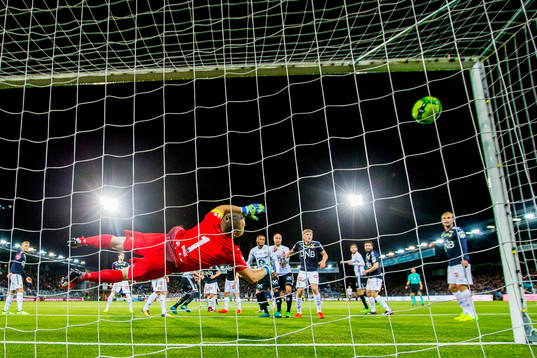 Rosenborg score 0-1 behind goalkeeper Espen Bugge Pettersen