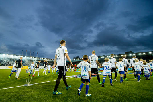 Nicklas Bendtner of Rosenborg enters the pitch