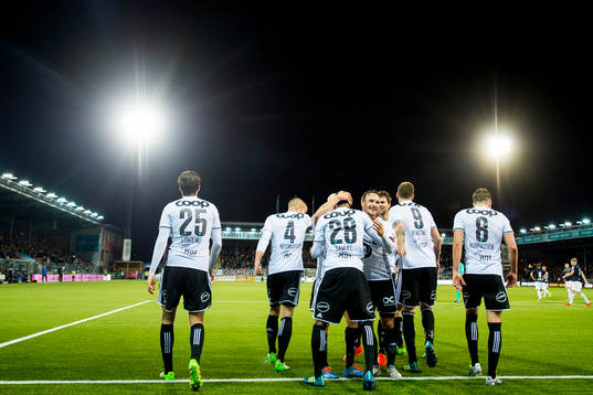 Samuel Adegbenro of Rosenborg celebrates with Mike Jensen