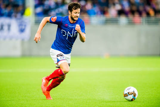 Robert Mikael Lundström of Vålerenga