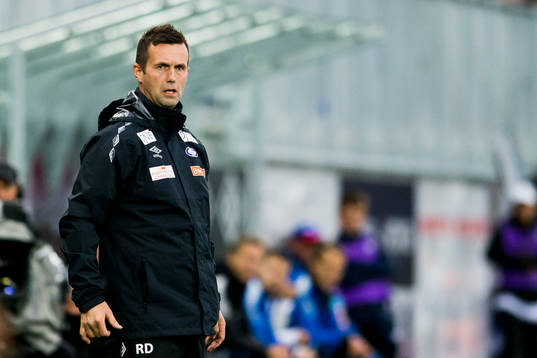 The referee Svein Oddvar Moen