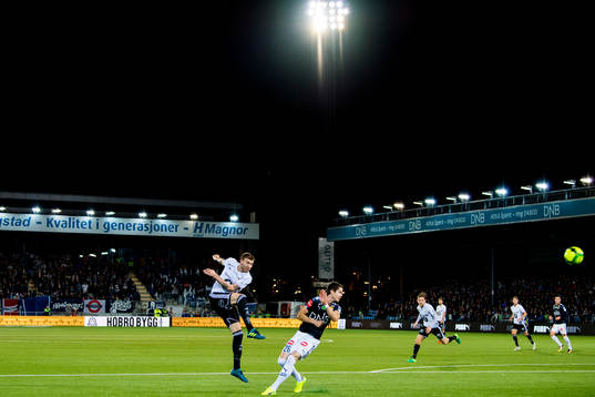 Nicklas Bendtner of Rosenborg and Lars Vilsvik of