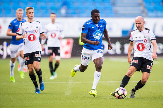 Isak Ssewankambo of Molde and Jone Samuelsen of Odd