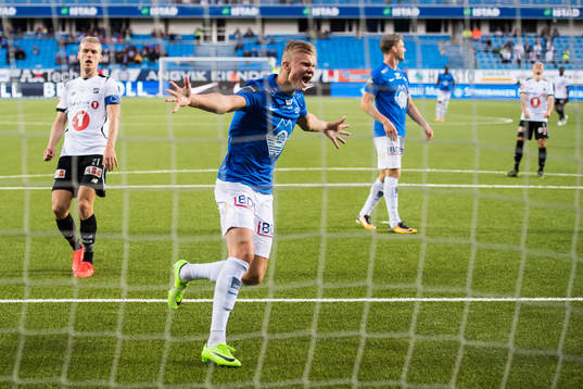 Erling Braut Haaland of Molde celebrates 1-0