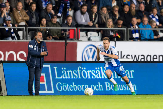 IFK Göteborgs Tobias Hysén med Djurgårdens tränare
