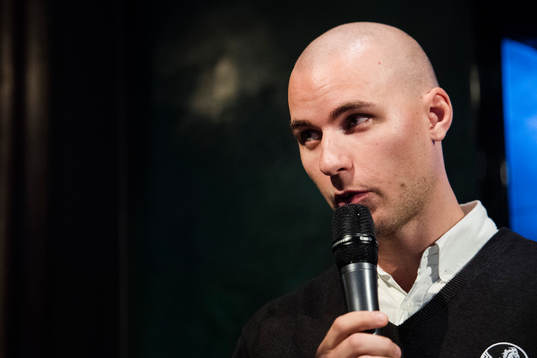Rickard Palmberg, Vita Hästen