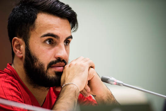 Östersunds  Brwa Nouri deltar i en presskonferens