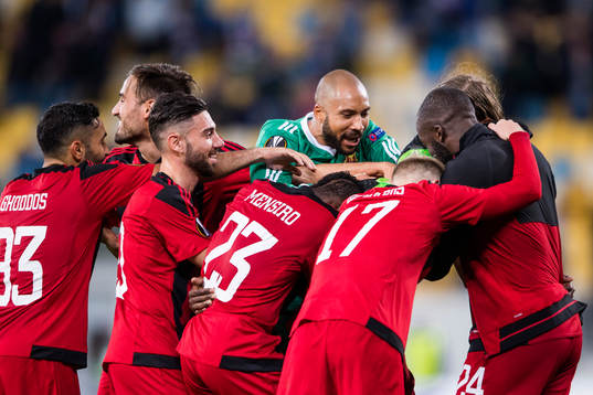 Östersunds Saman Ghoddos, målvakt Aly Keita, Samuel