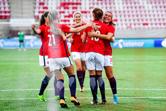 Caroline Graham Hansen of Norway celebrates with her