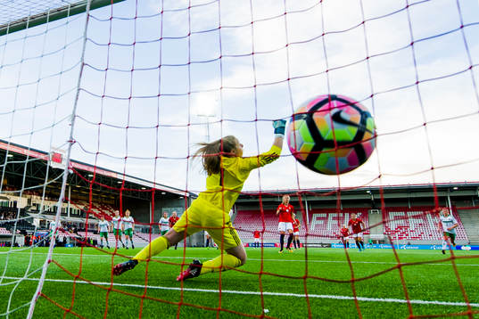 Bläddra bland fler bilder av Football, Women's World Cup Qualifier, Norway - Northern Ireland