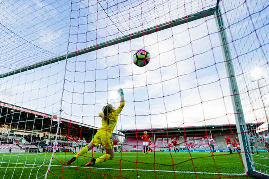 Caroline Graham Hansen of Norway scores 2-0