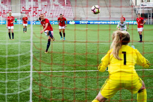 Carolina Graham Hansen of Norway scores 2-0
