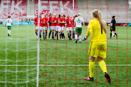 Carolina Graham Hansen of Norway celebrates with her
