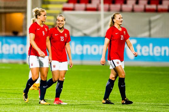 Elise Thorsnes, Guro Reiten and Lisa-Marie Utland of Norway