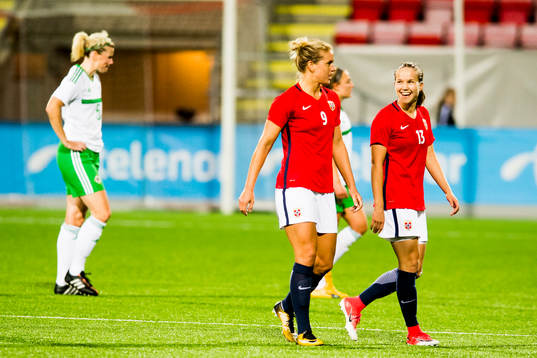 Elise Thorsnes and Guro Reiten of Norway