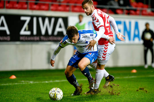 Kalmars Filip Sachpekidis och Norrköpings Simon Skrabb