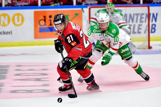 Malmö Redhawks Andy Miele och Rögles Alexander Younan