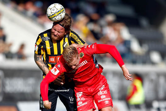 Häckens Emil Wahlström och Elfsborgs Per Frick