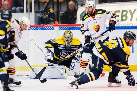 s målvakt Linus Söderström