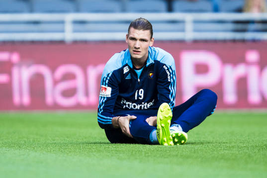 Djurgårdens Julian Kristoffersen innan fotbollsmatchen i