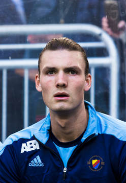 Djurgårdens Julian Kristoffersen innan fotbollsmatchen i