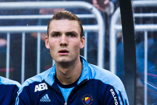 Djurgårdens Julian Kristoffersen innan fotbollsmatchen i