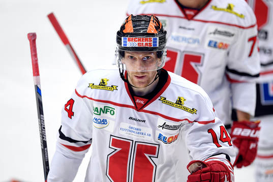 Örebros Tom Wandell jublar