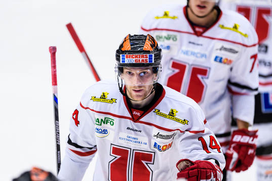 Örebros Tom Wandell jublar